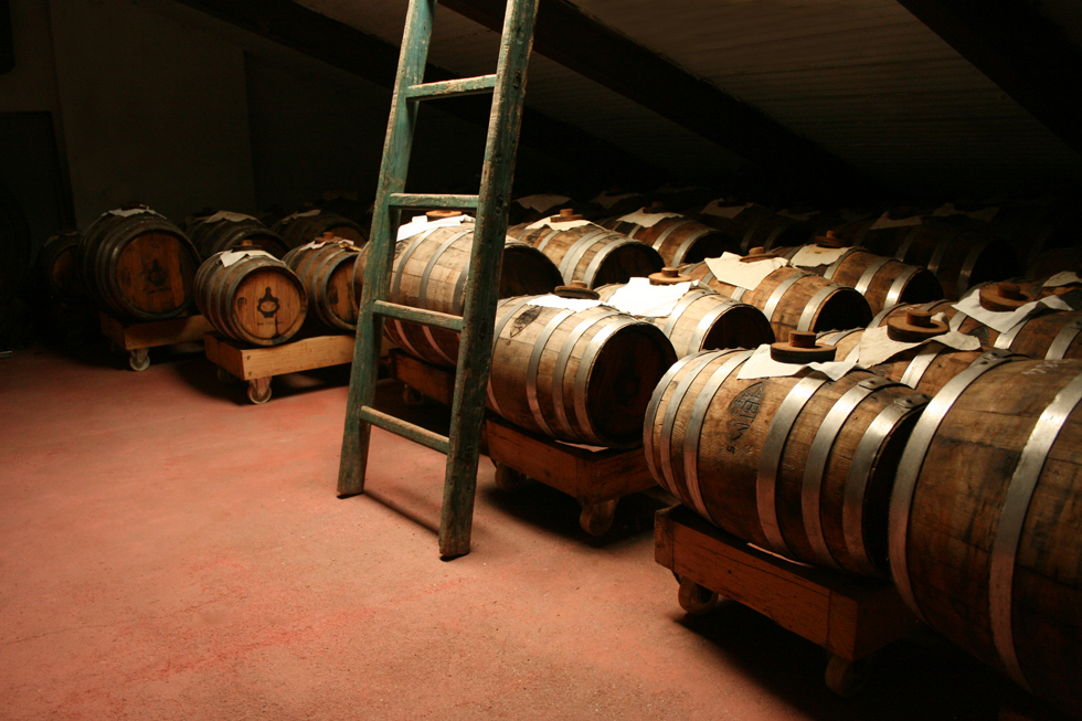 Barrels in acetaia