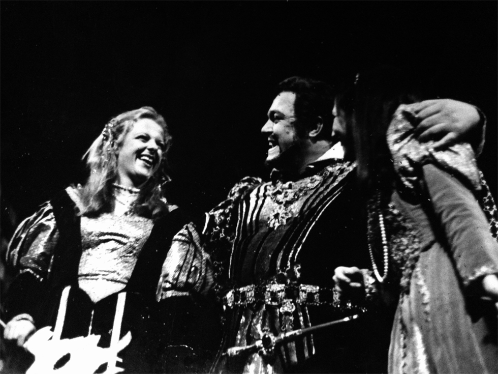 Irene con Luciano Pavarotti